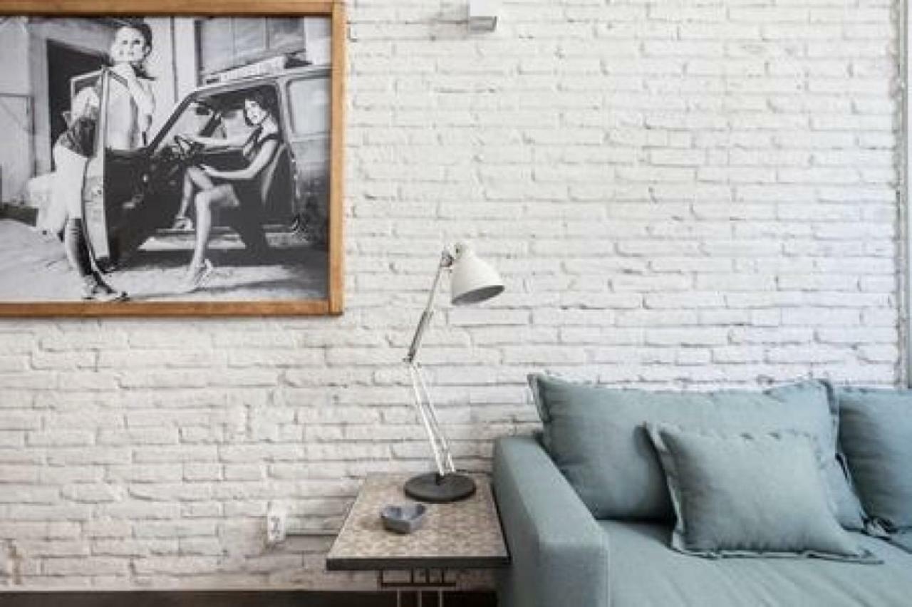 Stylish Apartment With Terrace For Couple Or Family Barcelona Exteriör bild